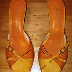 Women Orange/Yellow skip on Sandal, Size 8